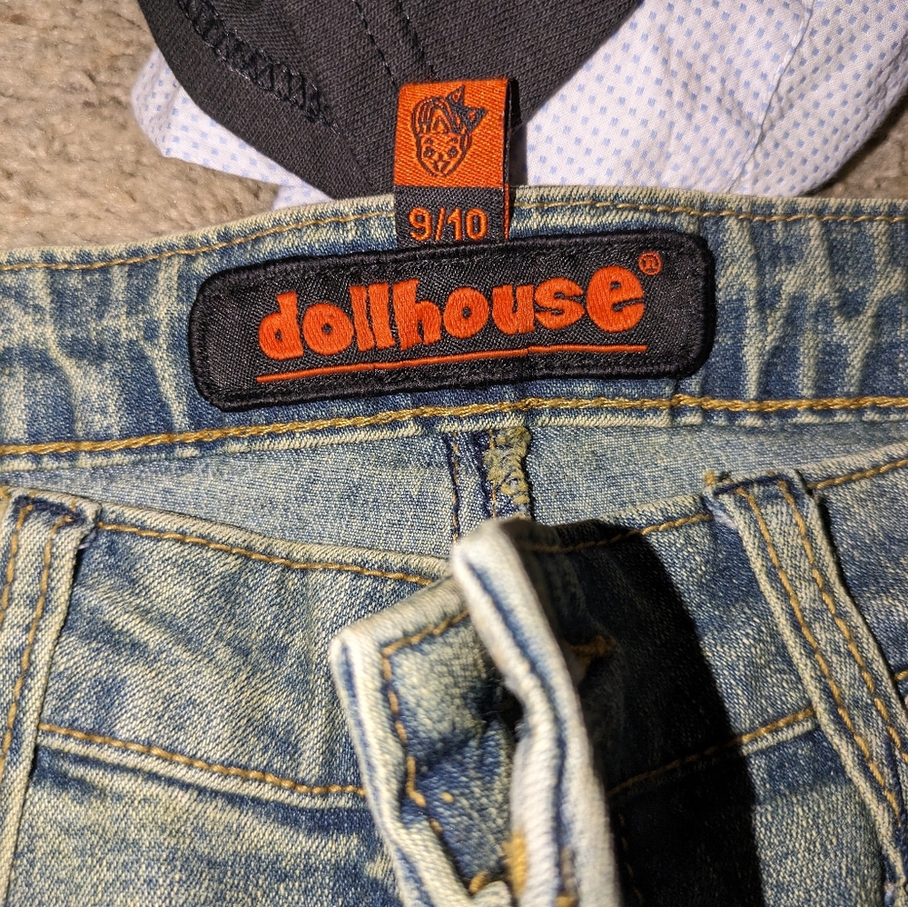 Women's jeans